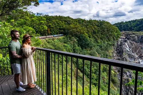 Kuranda: Scenic Rail Gold Class and Coach (CNS)